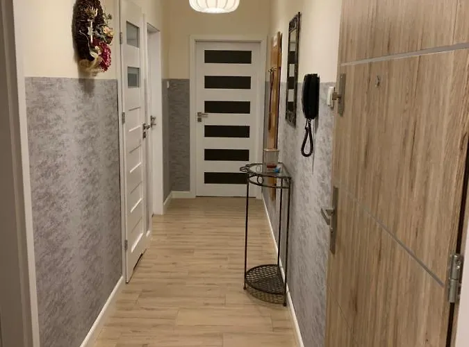 Apartament Br0Dnica Ul Duzy Rynek 31 , 2